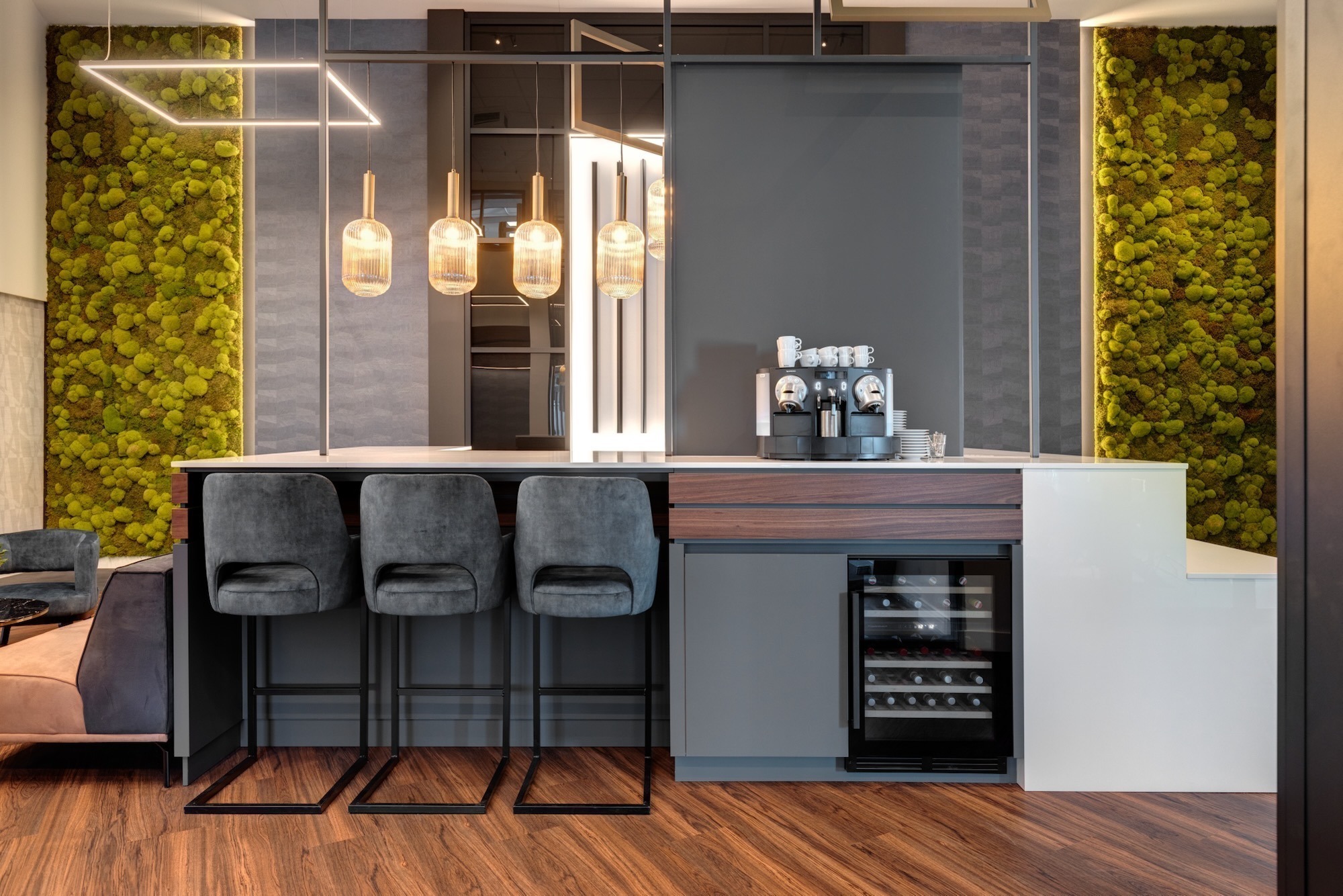 mooie wachtruimte coffee corner