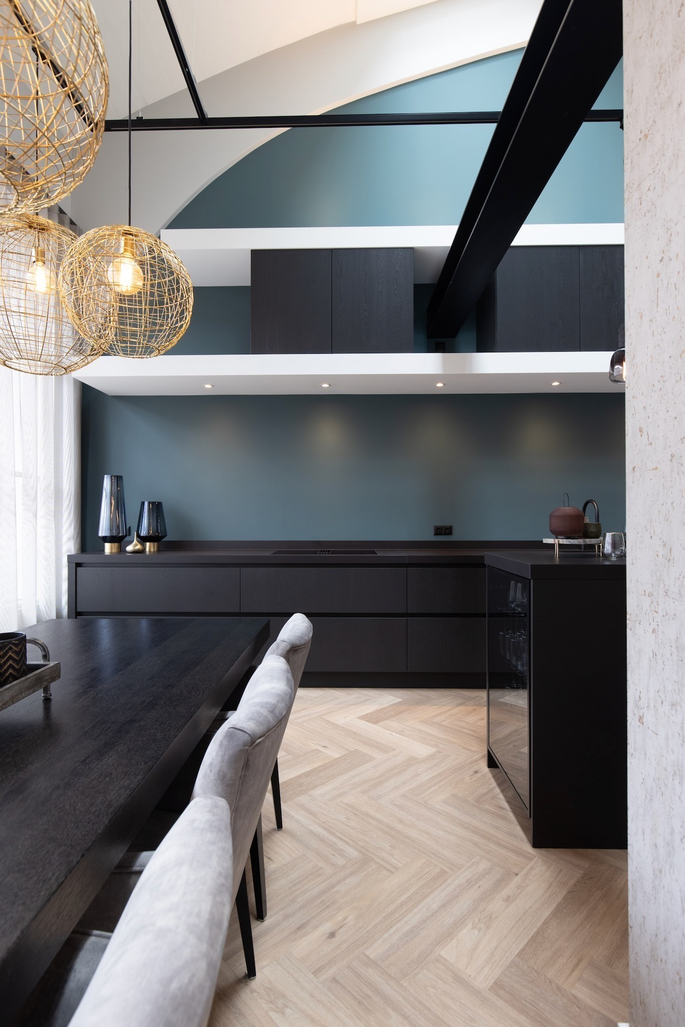 modern interieur met zwart